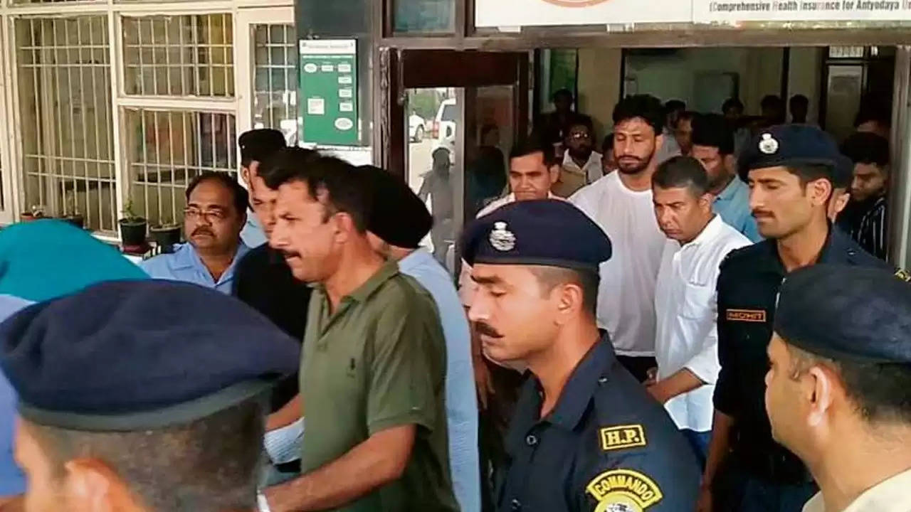 मोहाली एयरपोर्ट पर हुए विरोध प्रदर्शन में शामिल नवदीप जलबेड़ा को 4 दिन की पुलिस रिमांड
