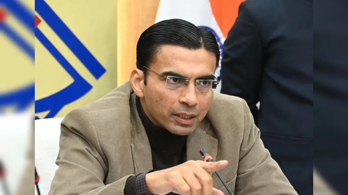 कलयुगी बेटों की खैर नहीं, बुजुर्ग मां को घर से निकालने की कोशिश पर मुकदमा दर्ज़