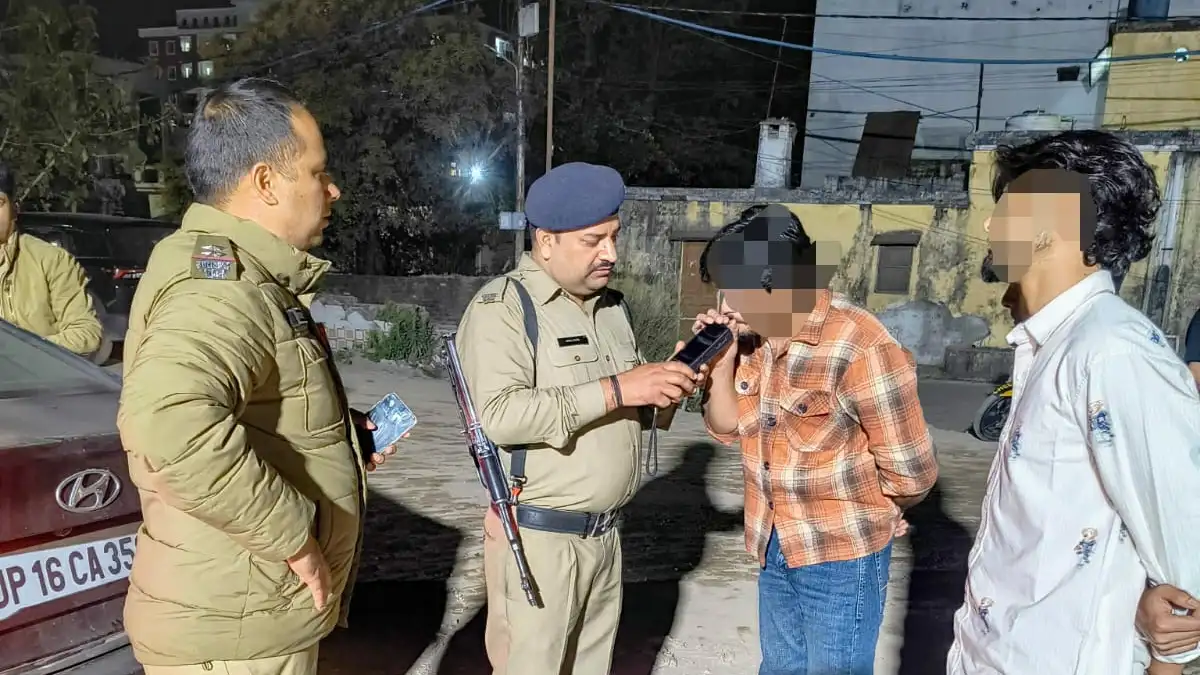 सावधान! देहरादून में बदल गया रात की चेकिंग का तरीका, बेवजह घूमने वालों की अब खैर नहीं
