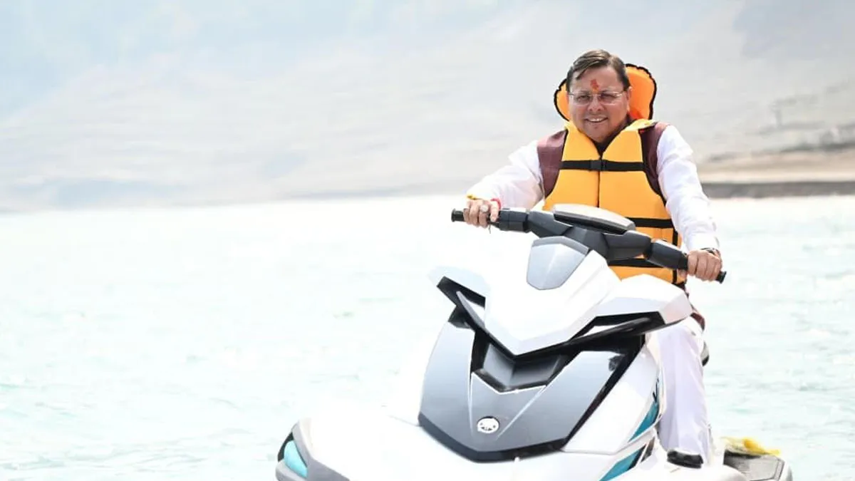 Tehri Lake Festival : सीएम धामी ने खुद चलाई जेट स्की, बोटिंग का भी लिया आनंद