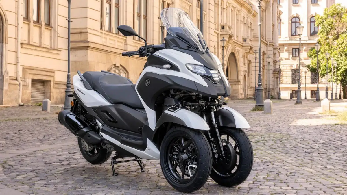 अब स्कूटर में भी कार जैसी सुरक्षा, Yamaha Tricity 300 में मिलेगा फ्रंट एयरबैग