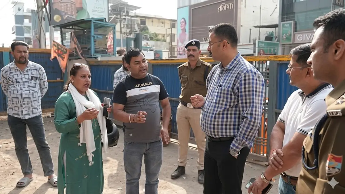 देहरादून में गैस का संकट खत्म, सीएम धामी के कड़े तेवर के बाद घर-घर पहुंचने लगा सिलेंडर