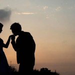 Aaj Ka Love Rashifal : वैवाहिक जीवन में बढ़ेगा तनाव या मिलेगा प्यार? पढ़िए आज का सटीक लव राशिफल