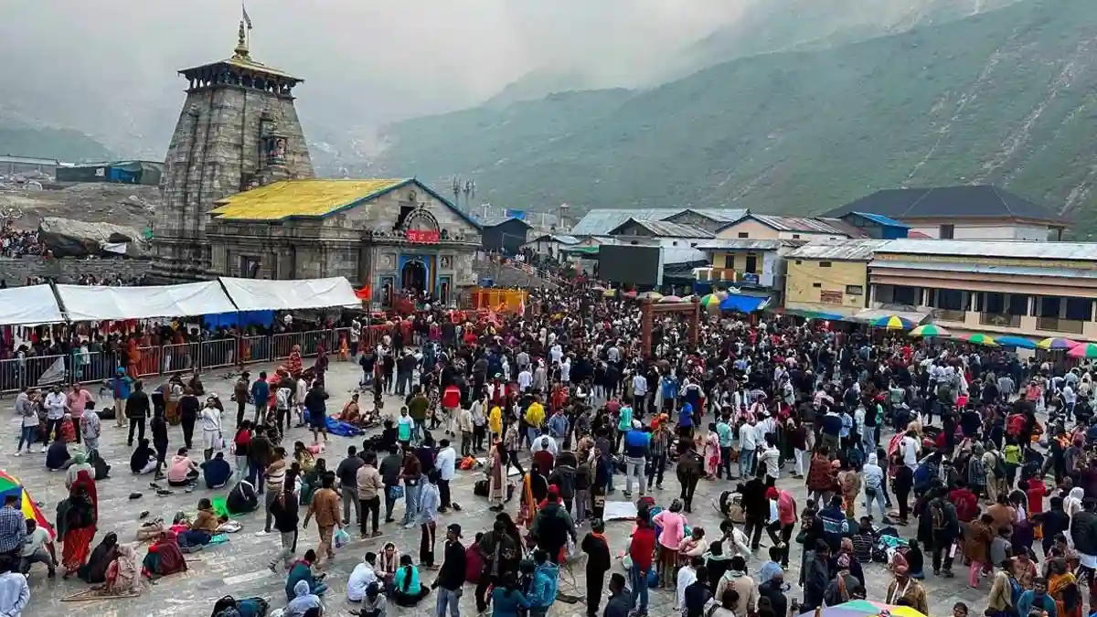 Chardham Yatra 2026 : 60 साल से ऊपर के श्रद्धालुओं के लिए नियम बदले, चारधाम यात्रा पर मुख्य सचिव के कड़े निर्देश