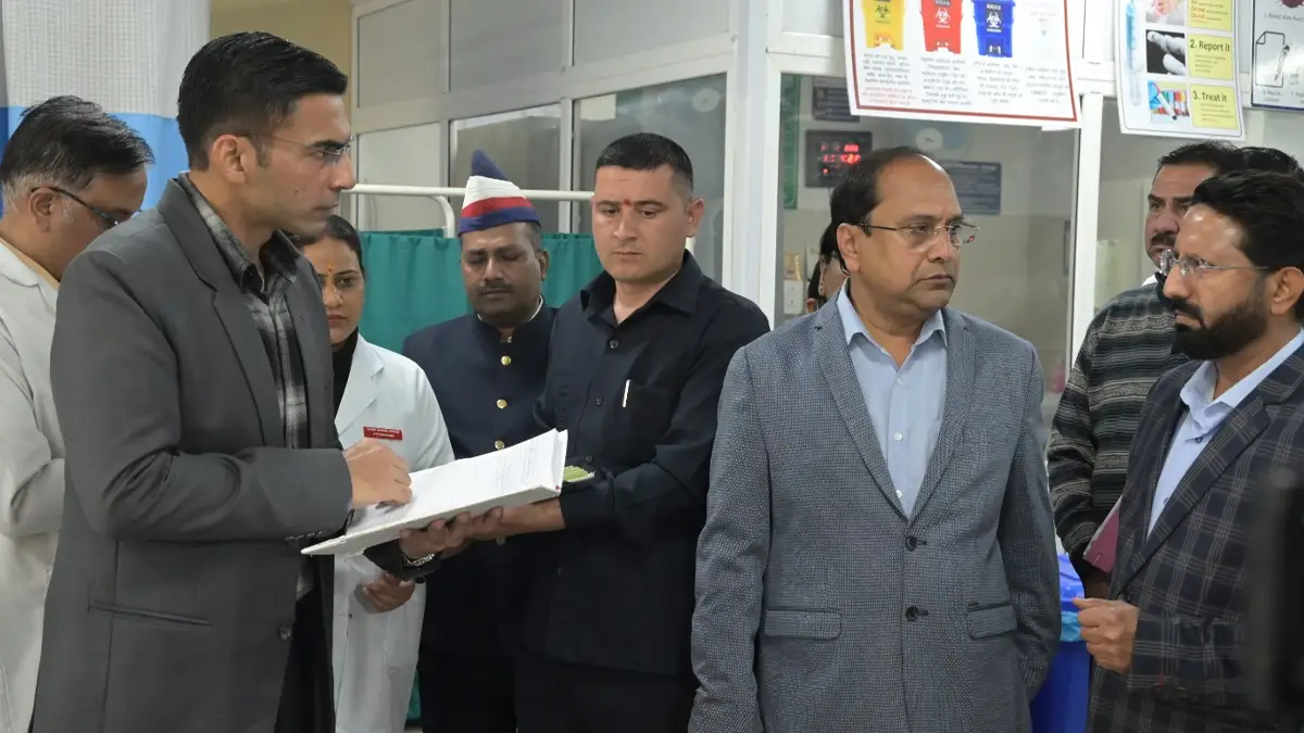 देहरादून में बिना इन 5 एनओसी के बंद होंगे अल्ट्रासाउंड सेंटर, डीएम सविन बंसल का कड़ा फरमान