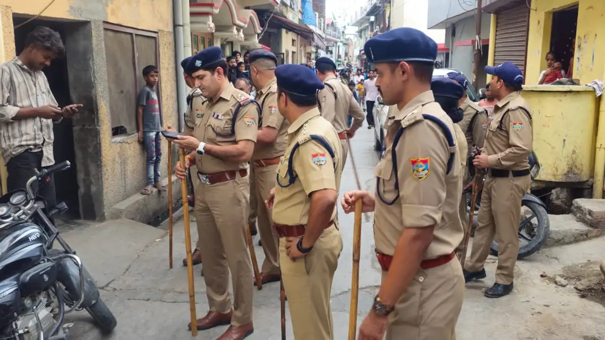 बिना वेरिफिकेशन किराएदार रखने वाले मकान मालिकों की खैर नहीं, देहरादून पुलिस ने ठोंका भारी जुर्माना