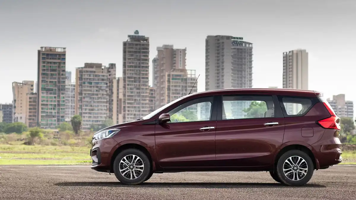 ₹8.69 लाख वाली इस कार ने छीना स्कॉर्पियो का ताज, माइलेज में भी निकली सबसे आगे