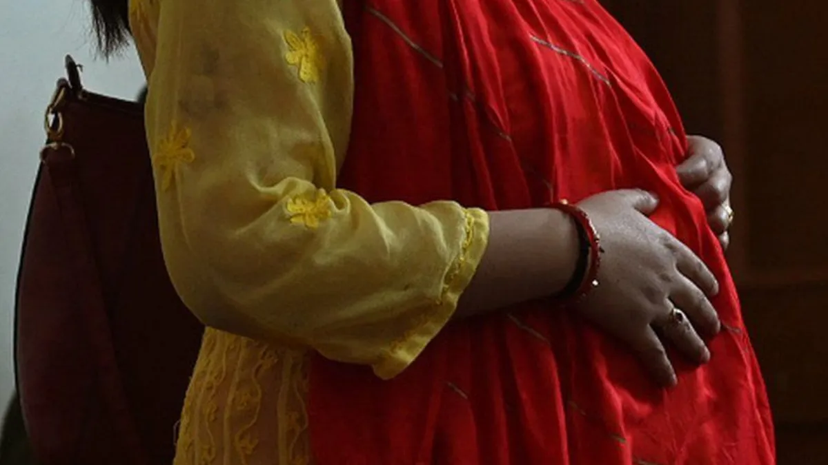 Home 36 Odisha Crime News : ओडिशा में दिव्यांग बेटी ने दिया बच्ची को जन्म, पिता ही निकला दरिंदा