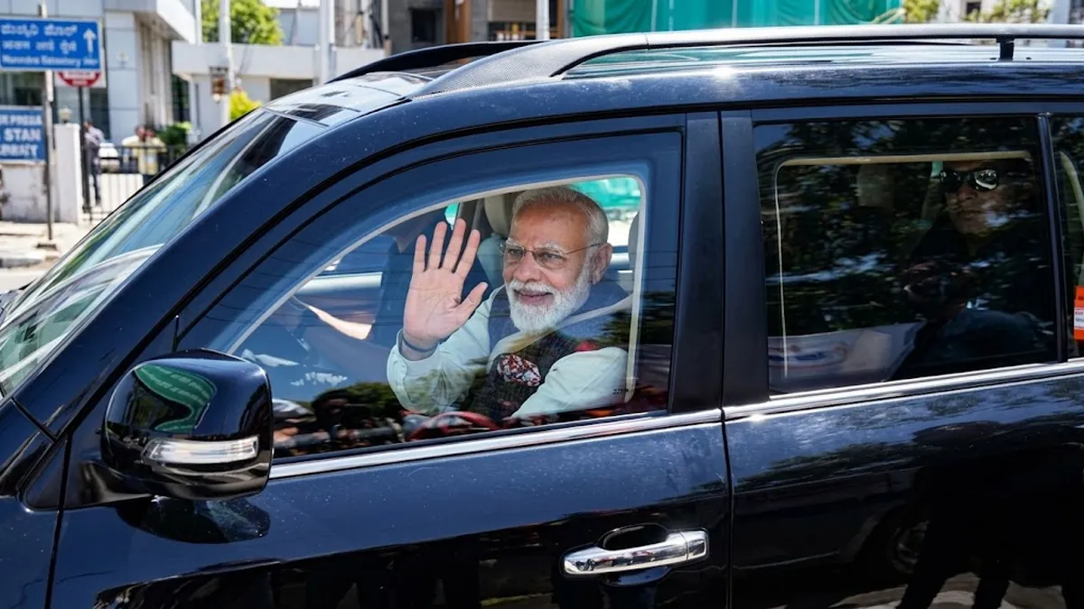 PM Modi Dehradun : देहरादून की सड़कों पर उमड़ा जनसैलाब, पीएम मोदी ने किया अब तक का सबसे लंबा रोड शो