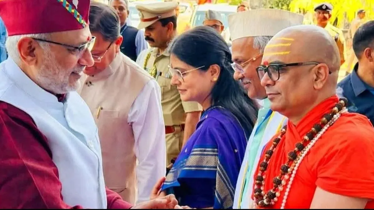 Swami Rasik Maharaj : AI के जरिए खुद को दिखाया उपराष्ट्रपति के करीब, ऋषिकेश पुलिस ने दर्ज की FIR