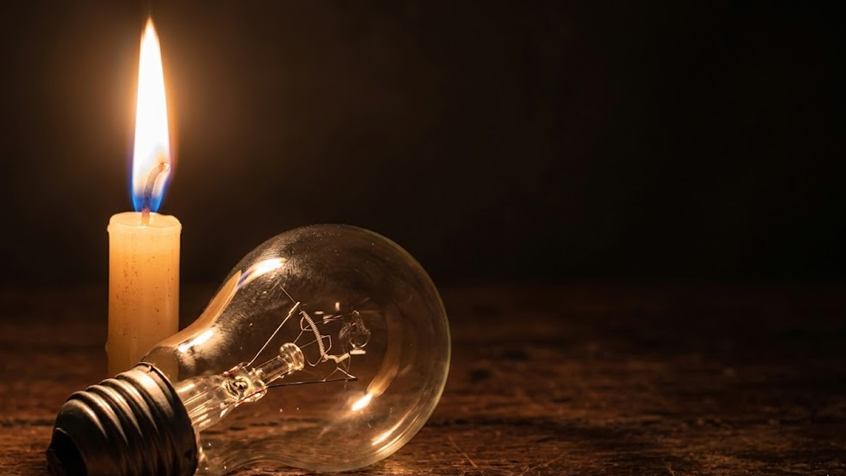 Uttarakhand Power Cut : उत्तराखंड के गांवों और छोटे शहरों में घंटों गुल हो रही बिजली, 30 अप्रैल तक झेलनी होगी कटौती