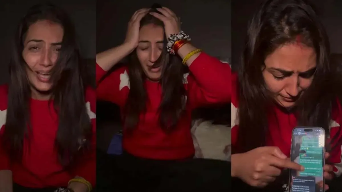 Home 53 Vada Pav Girl