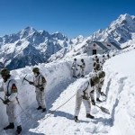 Hemkund Sahib Yatra 2026 : ग्लेशियर काटकर रास्ता बना रहे सेना के जवान, जानें कब खुलेंगे कपाट