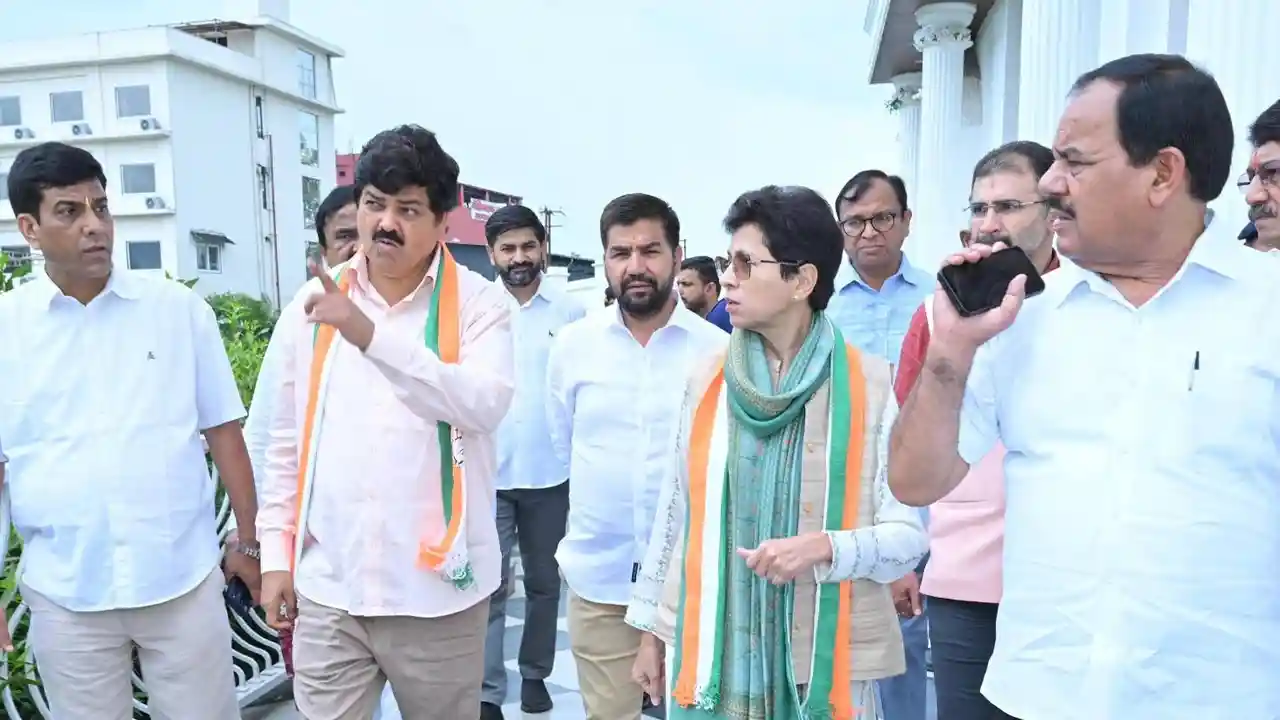 Rahul Gandhi Uttarakhand Visit : राहुल गांधी के दौरे से पहले देहरादून पहुंची कुमारी शैलजा, भाजपा पर बोला तीखा हमला