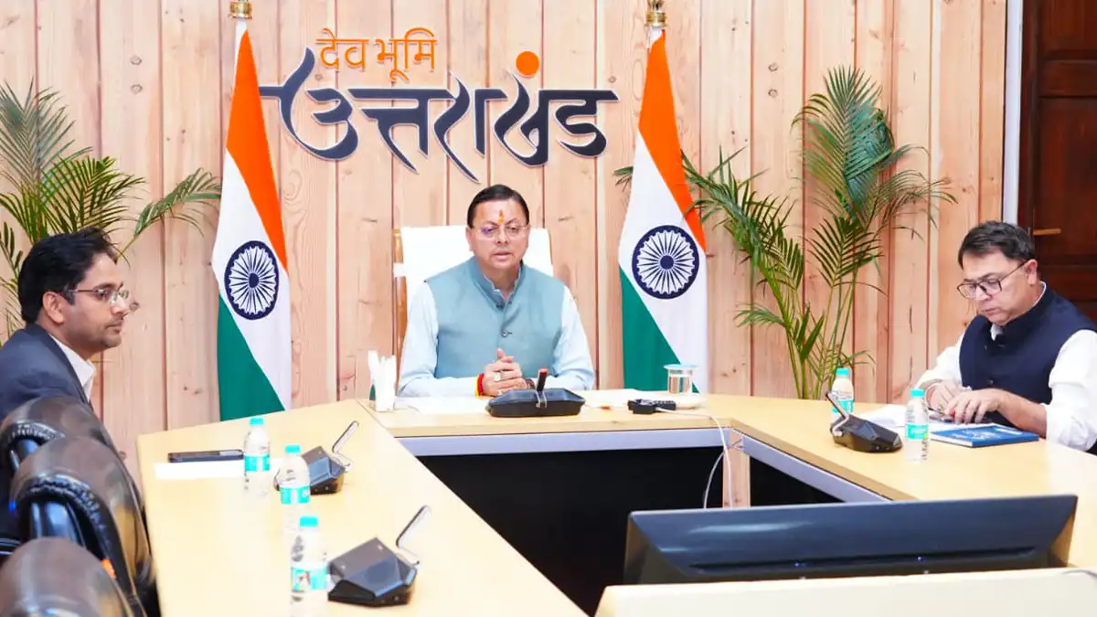 Uttarakhand Cabinet Meeting : धामी कैबिनेट का बड़ा फैसला, अब सरकारी अफसरों को मिलेगा सिर्फ एक वाहन।