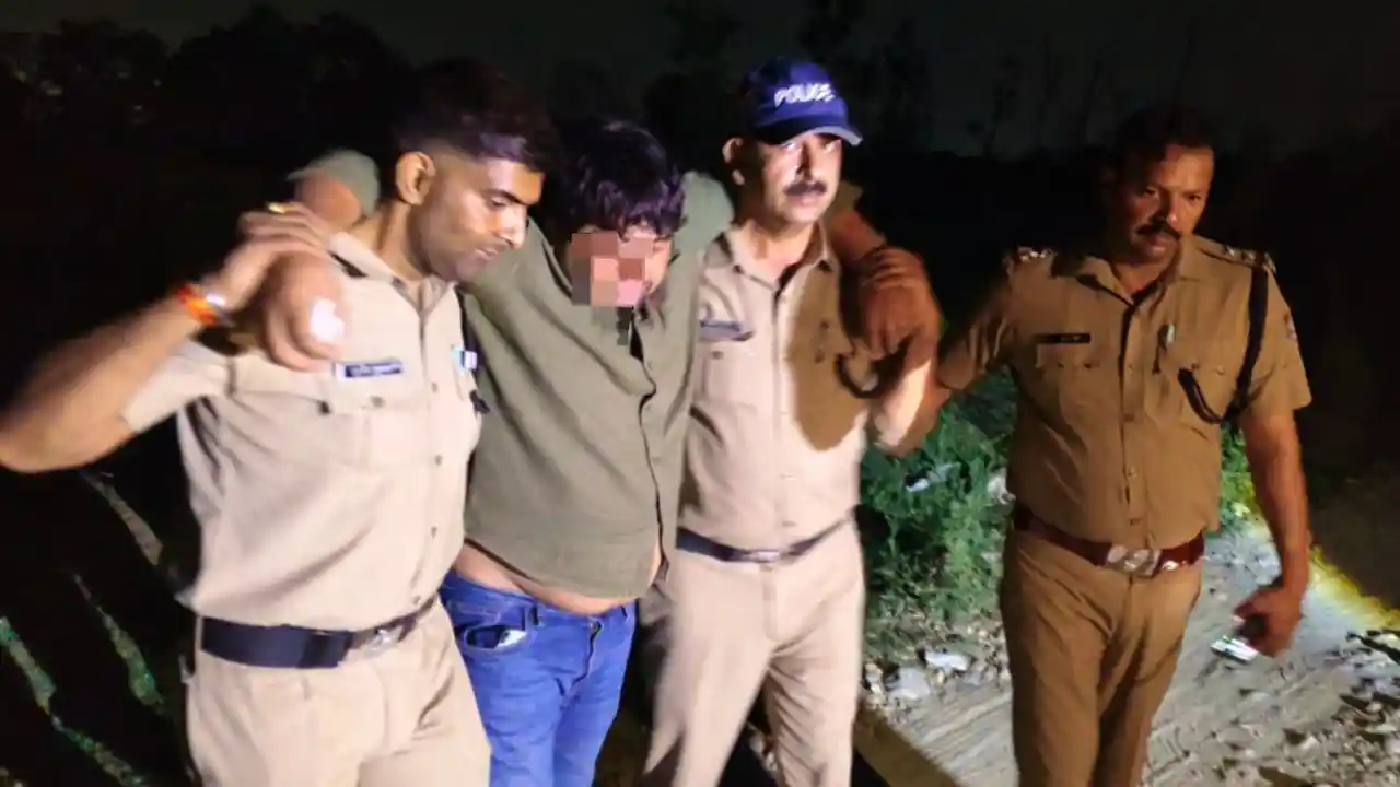 Dehradun Police Encounter : देहरादून में तड़के पुलिस और बदमाशों के बीच मुठभेड़, एक के पैर में लगी गोली
