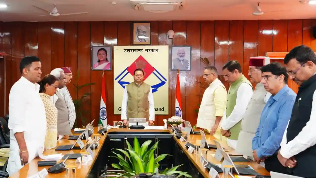 Dhami Cabinet : सचिवालय में धामी कैबिनेट की बैठक संपन्न, इन 12 प्रस्तावों पर लगी मुहर