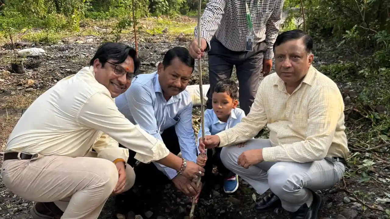 Harela Festival 2026 : 'पेड़ नहीं, आने वाली पीढ़ियों का भविष्य लगा रहे हैं...' हरेला पर्व पर MDDA उपाध्यक्ष का बड़ा संदेश