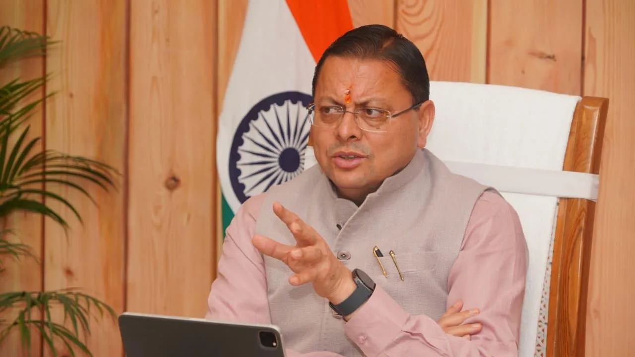 Uttarakhand CM Review : फाइलों में नहीं, अब धरातल पर दिखेगा काम! लापरवाह और सुस्त अधिकारियों पर गिरेगी गाज